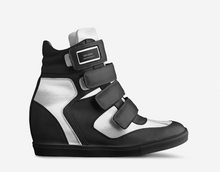 Load image into Gallery viewer, Black and White sneaker wedge
